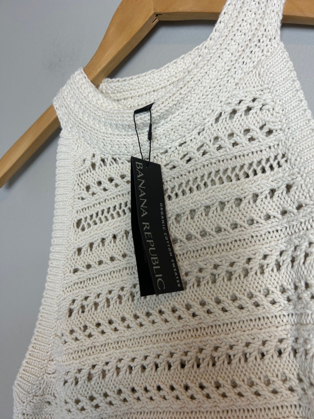 New with tags Banana Republic Organic Cotton Sweater in Cream - Picture 5 of 16